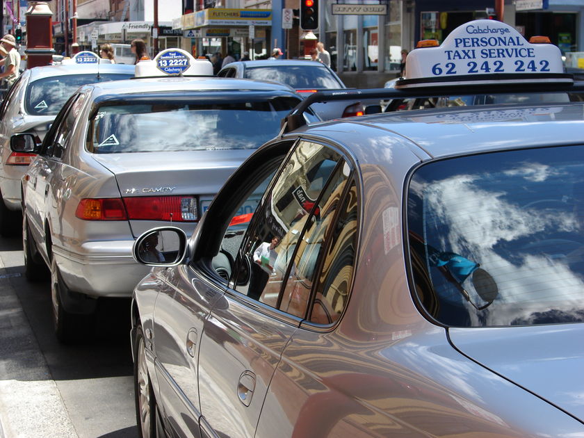 Launceston taxi